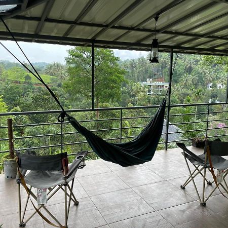 Letstay Vythiri Hill Palace Ngoại thất bức ảnh