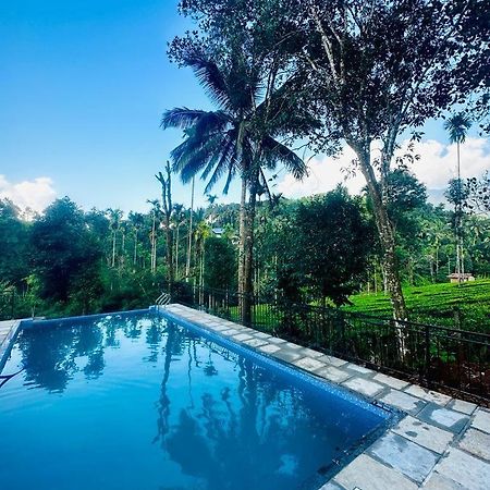 Letstay Vythiri Hill Palace Ngoại thất bức ảnh