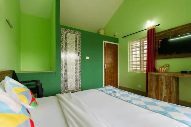 Letstay Vythiri Hill Palace Phòng bức ảnh