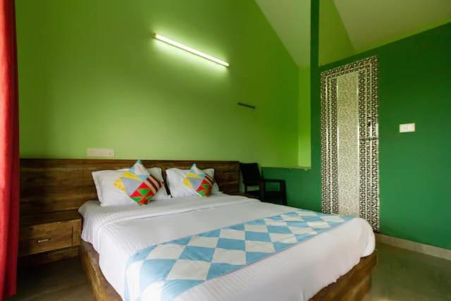 Letstay Vythiri Hill Palace Phòng bức ảnh