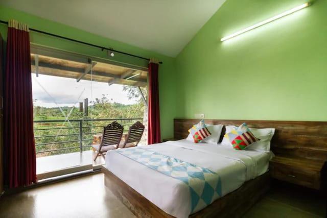 Letstay Vythiri Hill Palace Ngoại thất bức ảnh